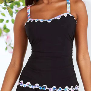PROFILE by Gottex Ruffle Edge Underwire Top 32D